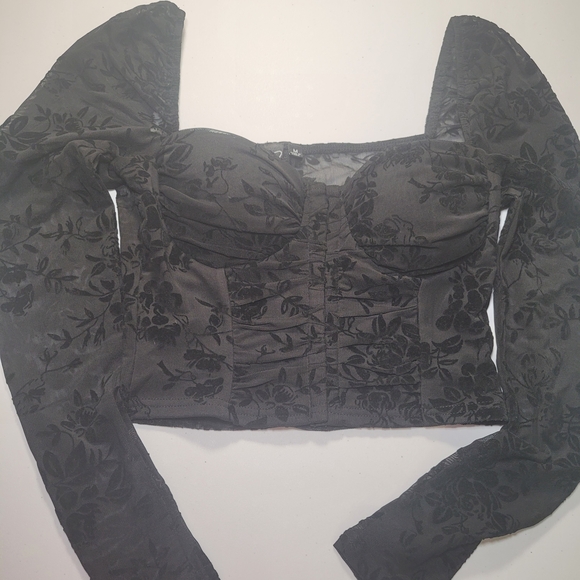 Windsor Black Floral Long Sleeve Crop Top - Picture 1 of 5